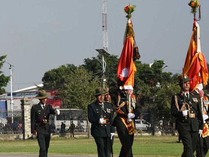 सैनिकमञ्च टुँडिखेलमा फूलपाती बढाइँ